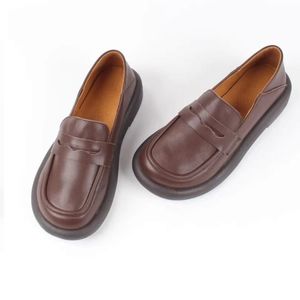 Like-New Brown Leather Loafers